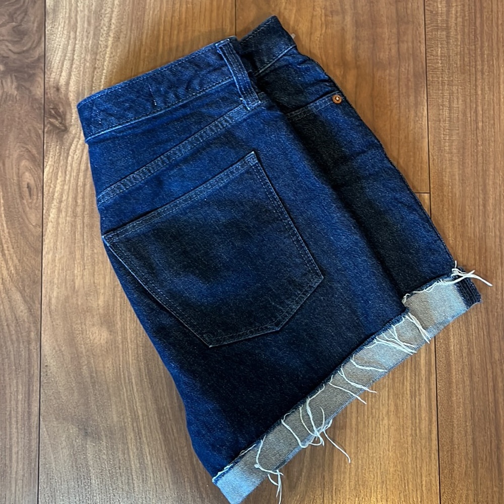 Universal Thread Vintage Midi Style Blue Jean Shorts